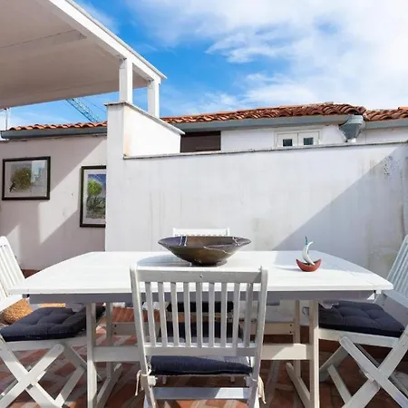 Atticosestocanto Apartament *